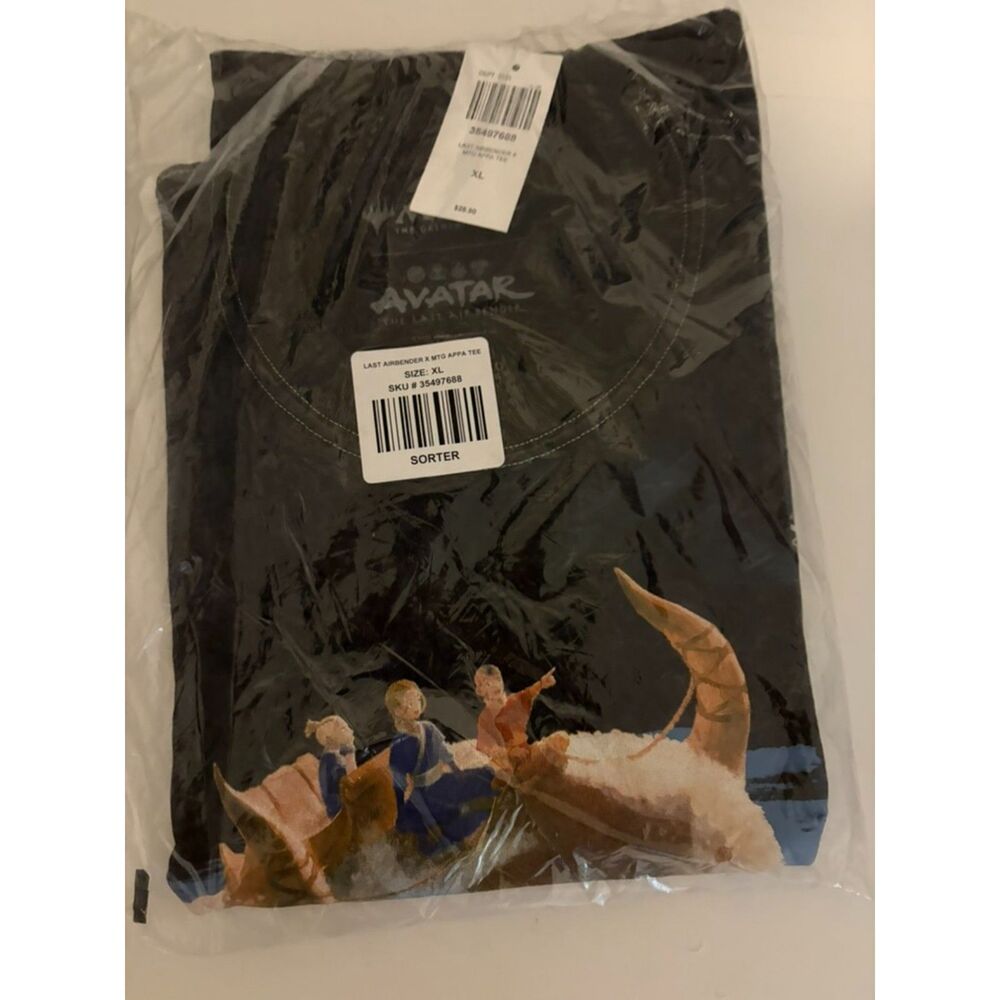 Avatar: The Last Airbender X Magic: The Gathering Appa T-Shirt xl